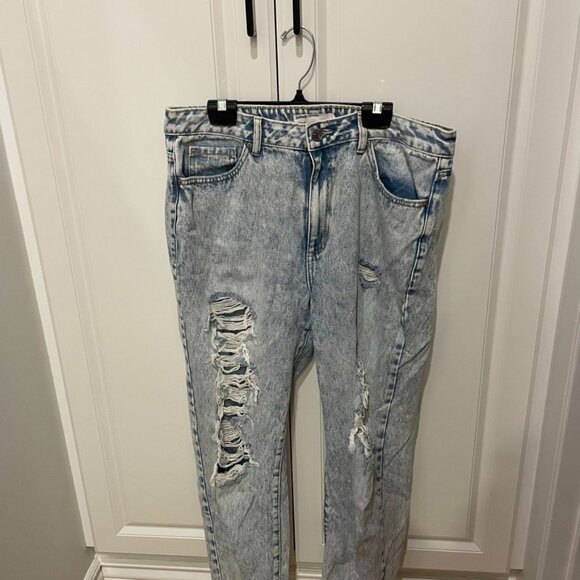 Garage Women's Ripped Mom Jeans- Sz 11 - Picture 1 of 3